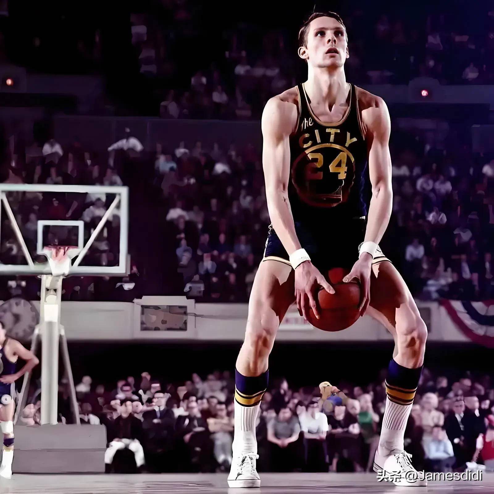 米兰体育-勇士核心球员伤退，球队未来走势成疑，还有程序进入现在她的电影评论中文.的简单介绍